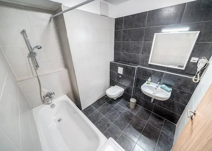 Corvin Railway Rest * Budapesta