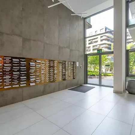 Corvin Railway Rest בודפשט